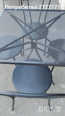 Трапезна маса с 4 броя столове