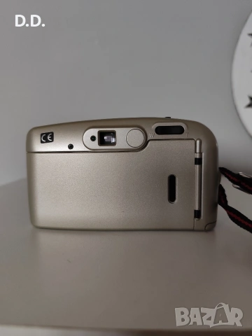 Лентов фотоапарат Yashica Zoomate 70, снимка 5 - Фотоапарати - 53008661