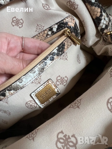 Оригинална чанта guess, снимка 7 - Чанти - 52062354