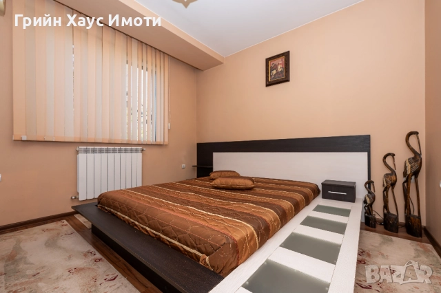 Елегантен, просторен и изключително перспективен имот в сърцето на с. Граф Игнатиево, снимка 12 - Къщи - 52485999