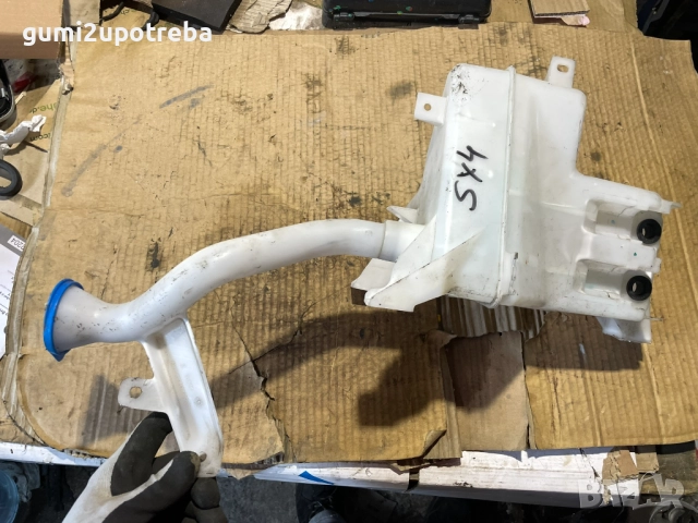 Казанче Течност за Чистачки SUZUKI SX4 S-Cross 1.4 DITC HYBRID ALLGRIP 6AT, снимка 2 - Части - 52325479