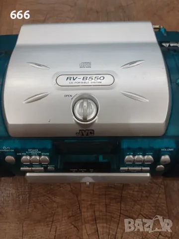 JVC RV-B550 класически преносим бумбокс от серията Kaboom, снимка 3 - Радиокасетофони, транзистори - 55798583