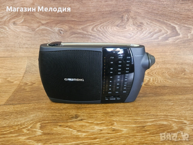 Радио Радио Grundig Prima Boy 80 Black – Ретро радио с немско качество и отличен звук., снимка 2 - Радиокасетофони, транзистори - 54147435
