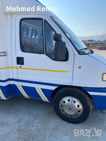 Търговски кемпер, снимка 4 - Каравани и кемпери - 54289207