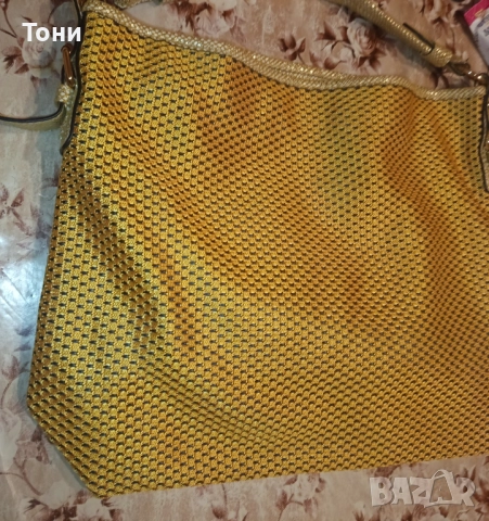 Нова Златиста Дамска Чанта 