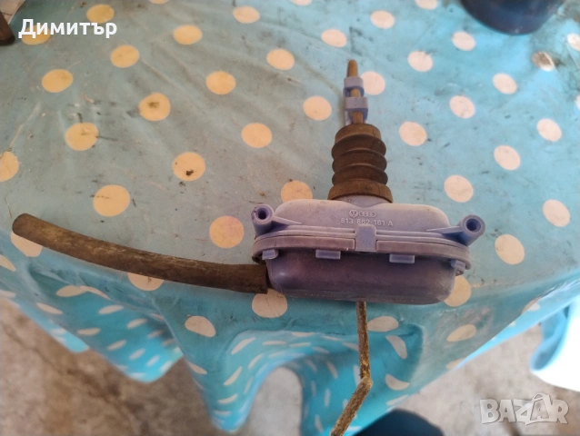 Вакуум Централно Заден Капак За Ауди 80 Б3 1990г / Audi 80 B3 1990y, снимка 2 - Части - 54309668