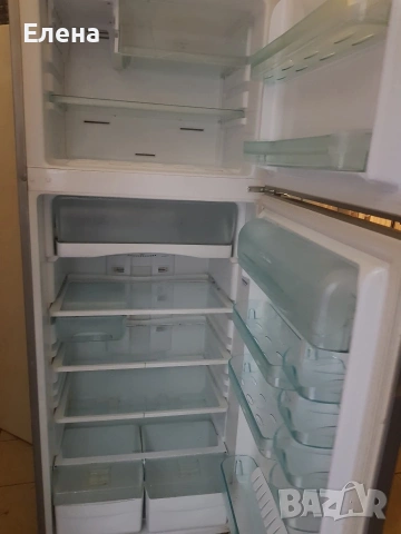 Хладилник с фризер Аристон Хотпойнт No Frost технология, снимка 3 - Хладилници - 53302218