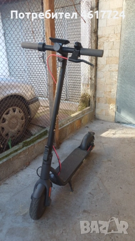 Електрическа тротинетка NAVEE V50 