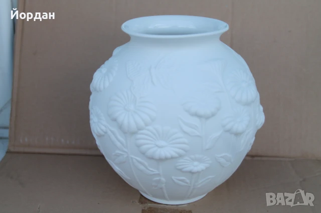 Немска порцеланова ваза ''Kaiser''