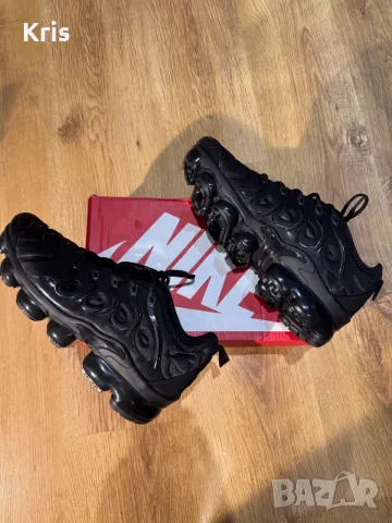 Nike VaporMax Shoes, снимка 2 - Маратонки - 56248888