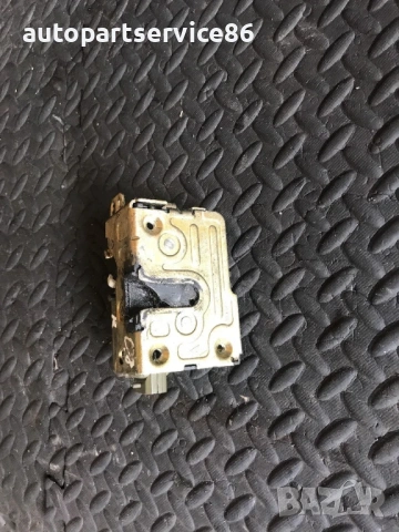 Механизъм за стъкло с мотор за дясна врата за Opel Movano (2002-2007)