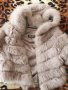 Палто от лисица, снимка 1 - Палта, манта - 32060210
