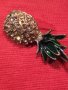 КРАСИВА ПОЗЛАТЕНА АРТ БРОШКА - АНАНАС с КРИСТАЛИ 18945, снимка 2