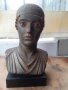 Стар гипсов патиниран бюст на Колесничаря от Делхи - реплика, снимка 1