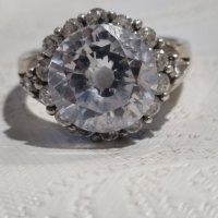 Сребърен пръстен 925 проба с бял камък , снимка 1 - Пръстени - 44200084