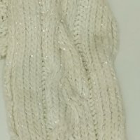 Комлект в екрю, шал и шапка – one size, снимка 4 - Шапки, шалове и ръкавици - 35533086