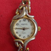 Модерен дамски часовник  GUCCI QUARTZ много красив стилен дизайн 24293, снимка 1 - Дамски - 37456979