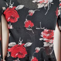 Къса прозрачна ефирна блуза с три четвърти широк ръкав, в червено-черна щаппа, снимка 2 - Корсети, бюстиета, топове - 39568471