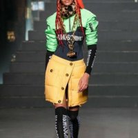 Moschino комплект, снимка 2 - Комплекти - 31724391