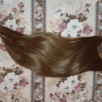 Нова перука /права дълга опашка с шнола в светлокестеняво 68 см , снимка 2 - Аксесоари за коса - 38180848