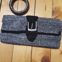 ръчно плетено портмоне-чанта и гривна, снимка 1 - Чанти - 30972525