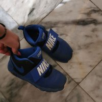 Детски маратонки Nike31,5, снимка 1 - Детски маратонки - 37769611