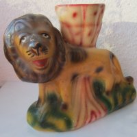 Стара ваза с лъв, керамика, снимка 1 - Статуетки - 30118602