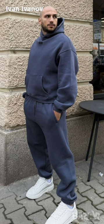 ЧИСТО НОВ: Оригинален спортен комплект Karma, снимка 1