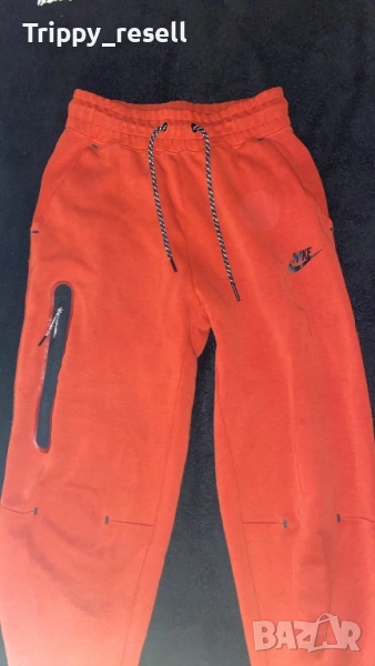 Дамско долнище nike tech fleece xs, снимка 1