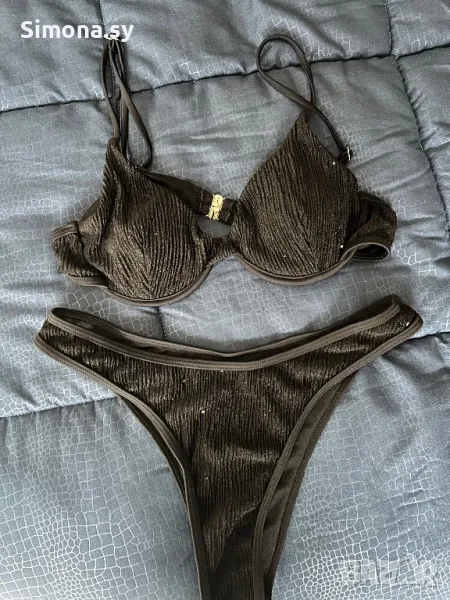 Roxy, зебра, черен с блестящи частици и Burberry , снимка 1