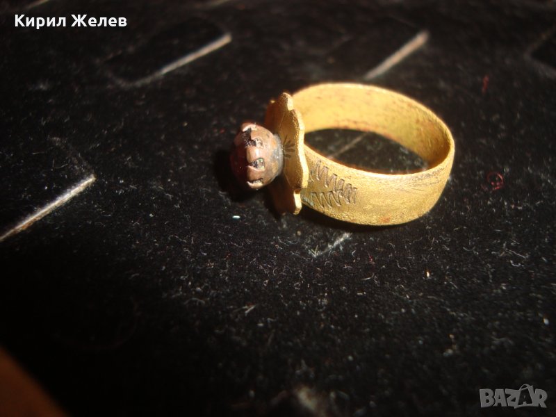СТАРЕНИНЕН МЕДЕН БРОНЗИРАН ОРНАМЕНТИРАН ПРЪСТЕН с ГРАНАТ СТАРО ГРАДСКО БИЖУ , снимка 1