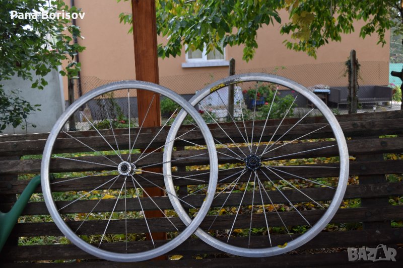 Ретро Шосейни 28 инчови Капли Miche Blowind, снимка 1