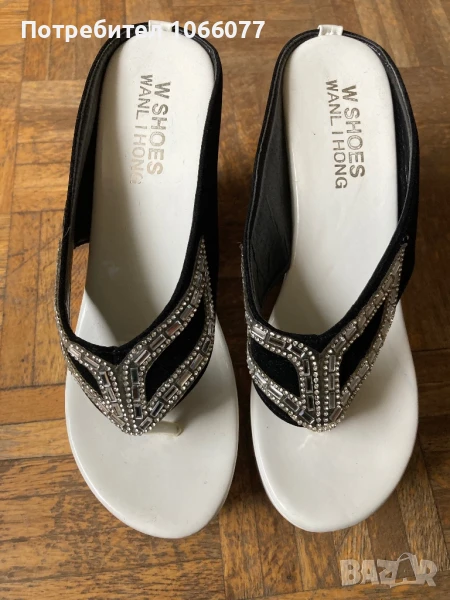 Дамски чехли от черен набук и бял лак с камъчета W Shoes, снимка 1