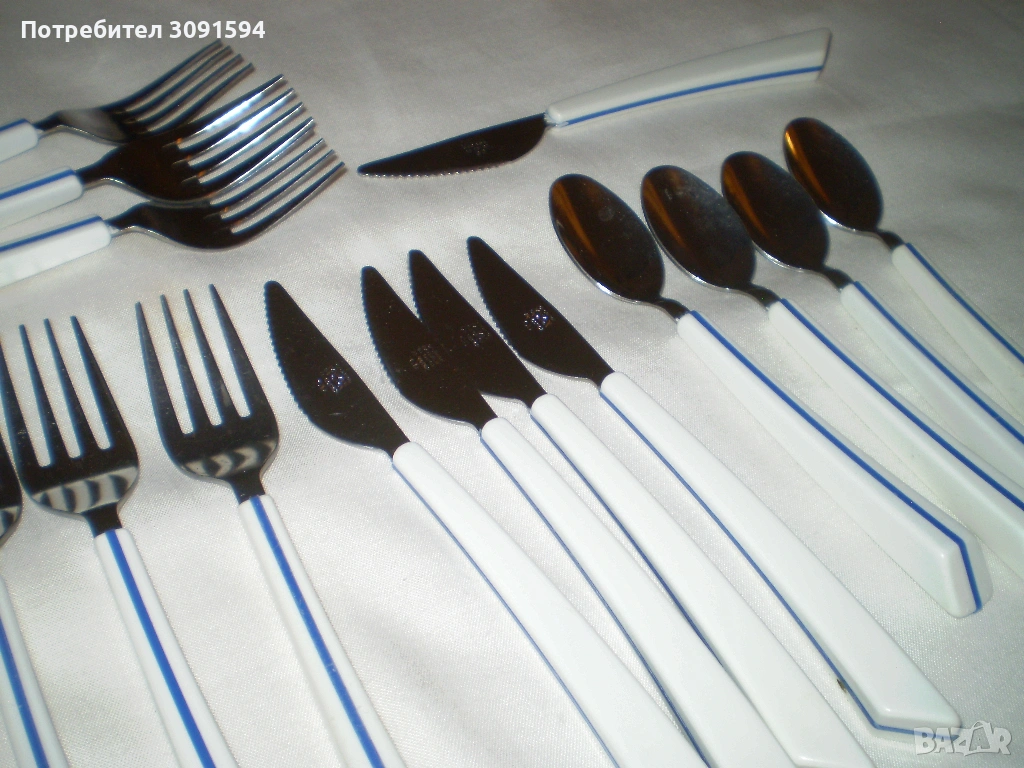 Винтидж прибори зППрибори  хранене от авиокомпания от 80-те години на миналия век, снимка 1