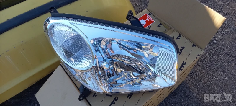 Фарове за Toyota RAV4 II, снимка 1