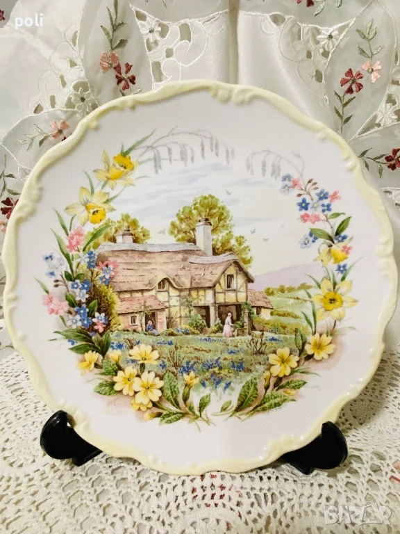 порцеланова чиния за стена , снимка 1