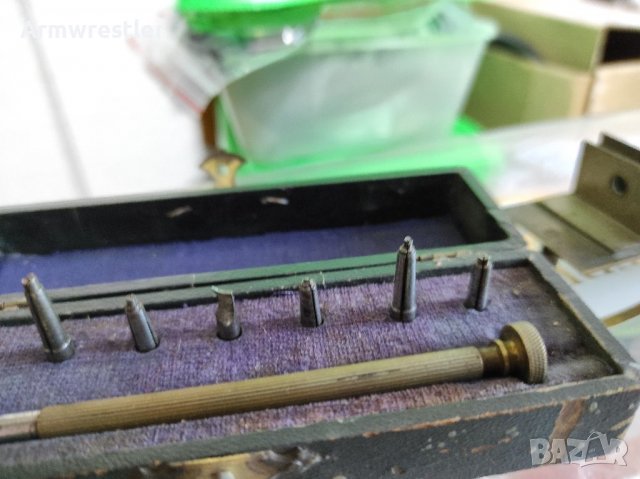 Часовникарски инструмент стяга с накрйаници, снимка 2 - Антикварни и старинни предмети - 38357457