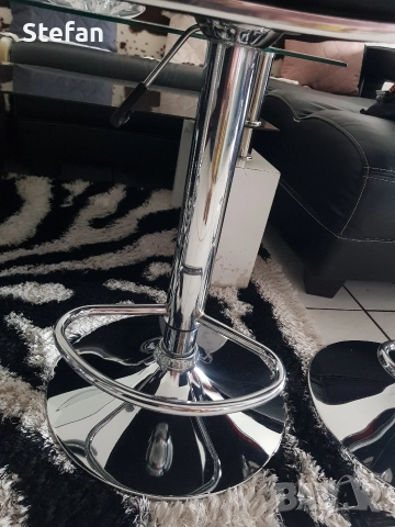 четири броя стол за бар столовете трябва да се сменят само тапицерията, снимка 5 - Столове - 52676912