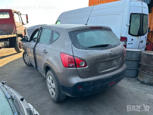 Nissan Qashqai 1.5 dci НА ЧАСТИ, снимка 3 - Автомобили и джипове - 49899828
