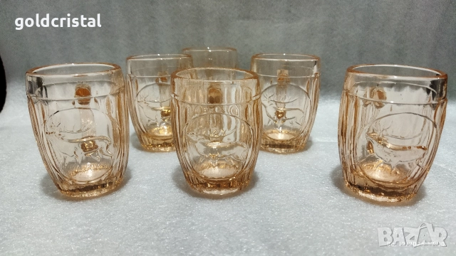 стари стъклени чаши цветно стъкло 