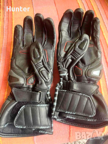 Продавам Дамски ръкавици SECA MERCURY IV BLACK.Размер S., снимка 2 - Аксесоари и консумативи - 36473827