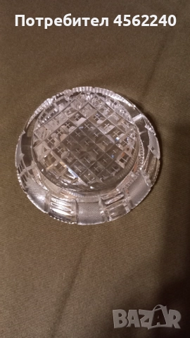 Кристален пепелник, снимка 2 - Декорация за дома - 51599996