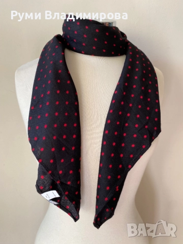 Черен шал на червени точки Ko:ko от 100 % вискоза, снимка 4 - Шалове - 51530325