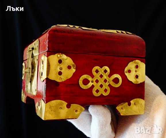 Луксозна кутия за бижута с нефрит и месингов обков. , снимка 6 - Антикварни и старинни предмети - 30563569