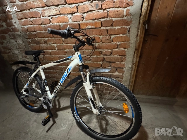 Продавам чисто нов Велосипед VELOTEC PRO 27.5", Бяло/синьо, снимка 2 - Велосипеди - 54188769