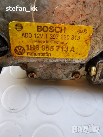 Мотор задна чистачка за VW Golf III 1992 - 1998г., 1 397 220 313, 1397220313, 1H6 955 713 A, снимка 2 - Части - 42482729