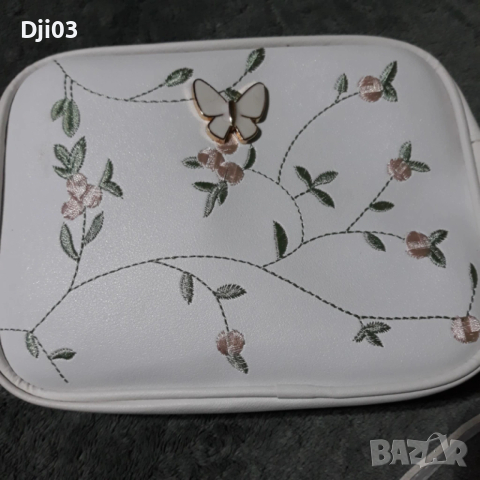 Бяла Чанта с бродерия, снимка 3 - Чанти - 54319419