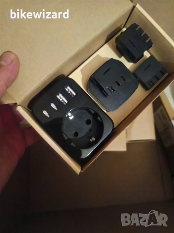 JSVER Worldwide за пътуване адаптер с 4 USB порта тип C/G/B щепсел – черен НОВ, снимка 7 - Друга електроника - 53049298