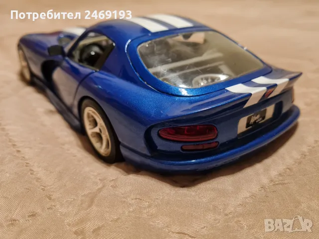 Метална количка Dodge Vaiper 1/18, снимка 3 - Колекции - 48777474