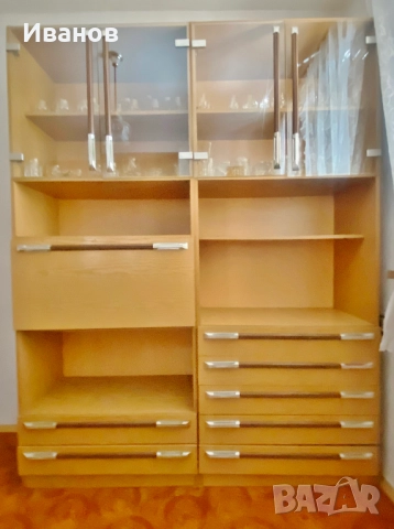 РАЗПРОДАЖБА - 40€. Два Компактни Модула за Дневна стая в цвят Млечен Дъб/Бук, снимка 4 - Секции и витрини - 51640287